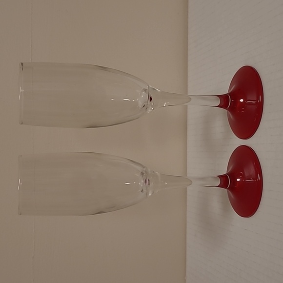 Pair of Libbey Red Bottom Wine Glasses - Picture 12 of 14